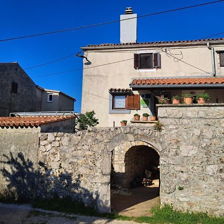 Holiday Home Pernata Exterior photo