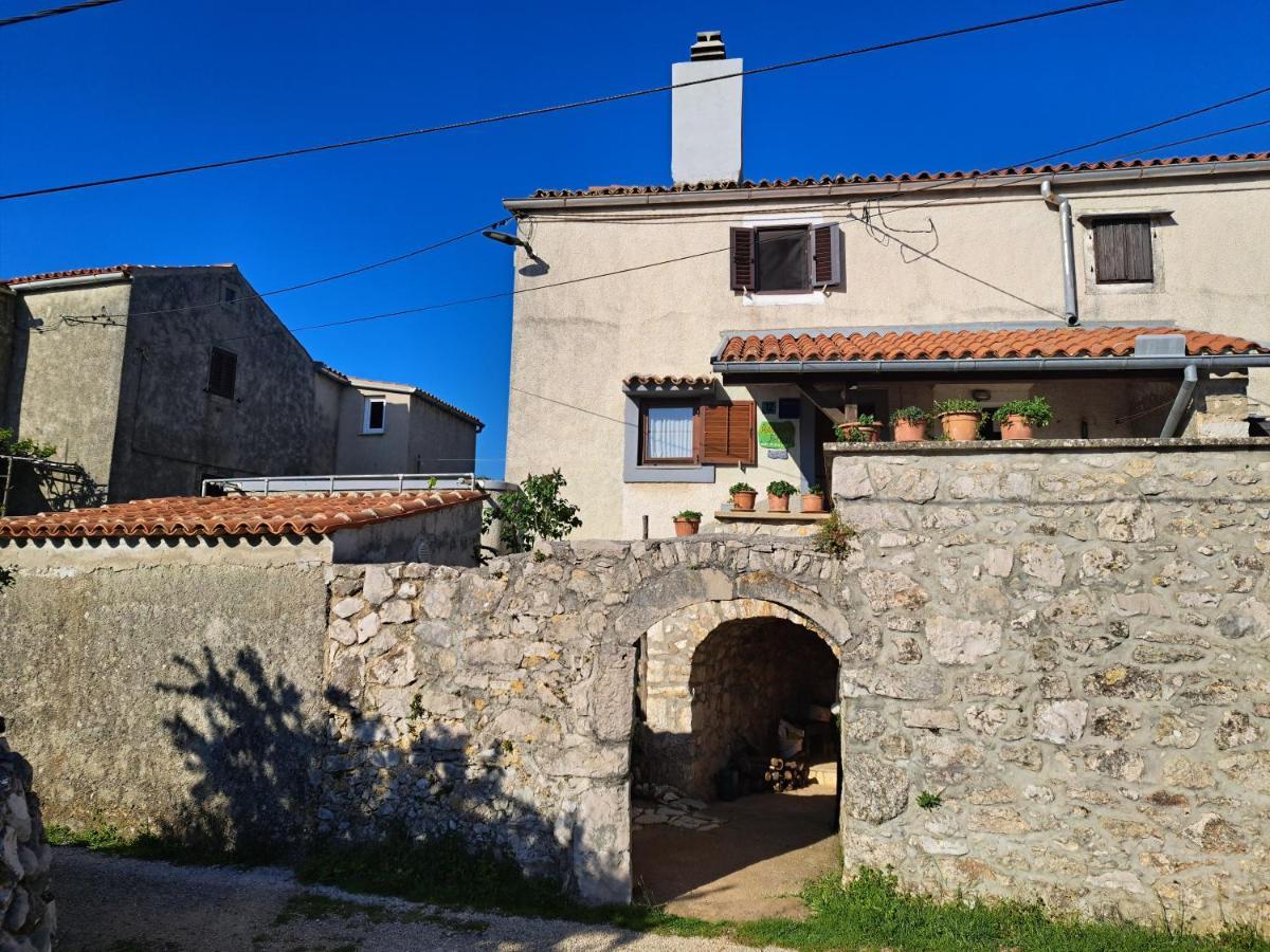 Holiday Home Pernata Exterior photo